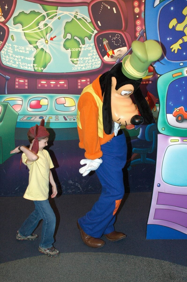 High Five with Goofy Disney World