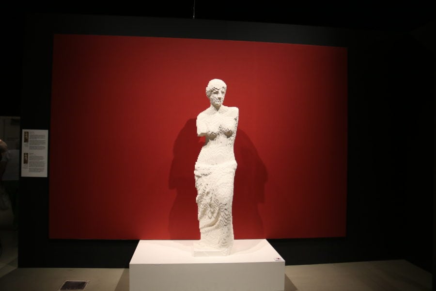 Venus de Milo made of lego