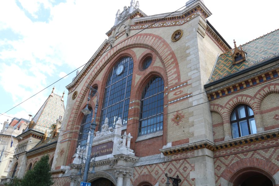 image of the front of the central market hall with large arched windows