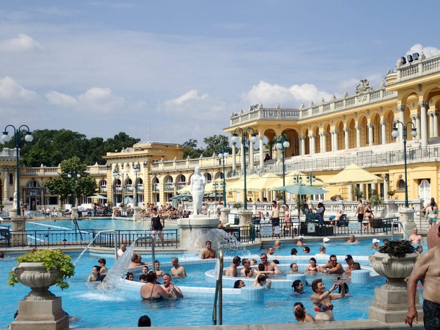 image of the whirlpool at the warm pool at Szechenyi Baths